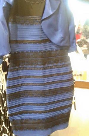 ¿De qué color es este vestido?