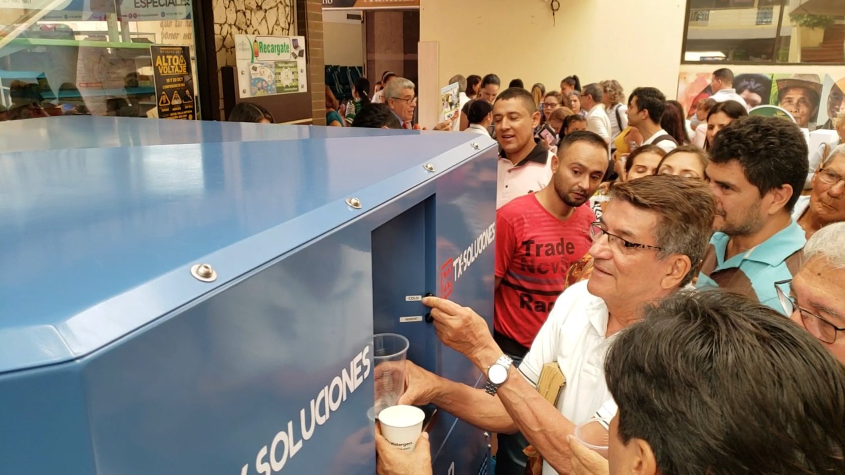 Residents of El Talento, a small town in Colombia adjacent to the city of Cúcuta, have been introduced to the GEN-M, Watergen’s medium-scale atmospheric generator that produces water out of air, October 2019. Credit: Courtesy.