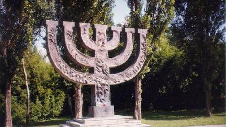 El monumento en el lugar de la masacre de Babi Yar
