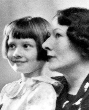 Audrey Hepburn con su madre